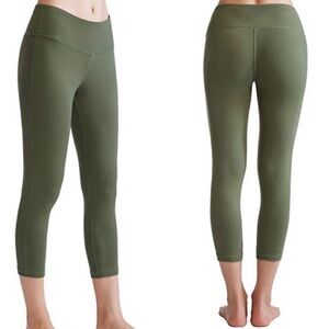OALKA Muted Leaf Green Cropped Running Yoga Leggings Hidden Pocket Large